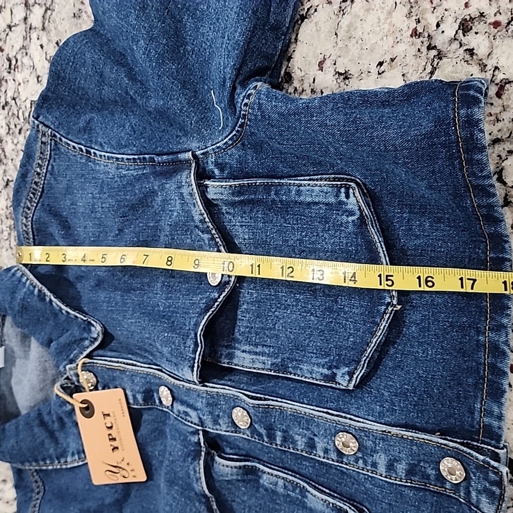 YPCT Women's Cropped Denim Blue Jean Jacket with Snap Front. XL - Picture 12 of 16
